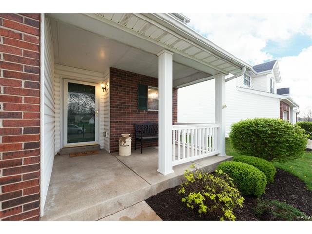 735 Homerun Dr, O'fallon, MO 63366 photo 2