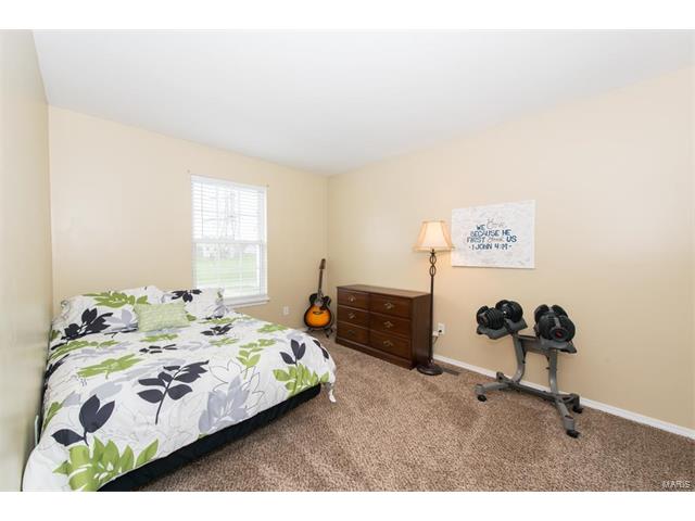 735 Homerun Dr, O'fallon, MO 63366 photo 15
