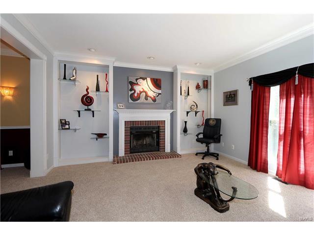 939 Castle Pines Dr, Ballwin, MO 63021 photo 7