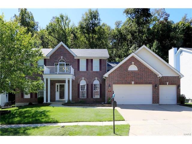 939 Castle Pines Dr, Ballwin, MO 63021 photo 1