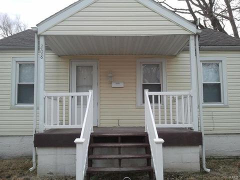 208 E 3rd, De Soto, MO 63020 photo 1