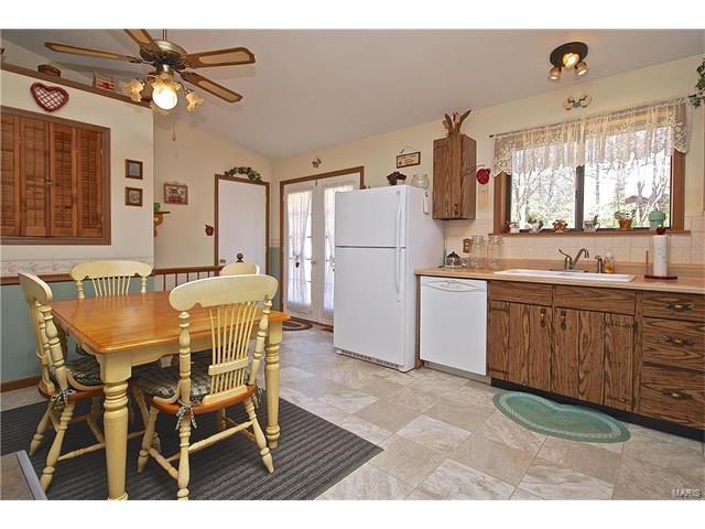 113 Hickory Hill Dr, Eureka, MO 63025 photo 8