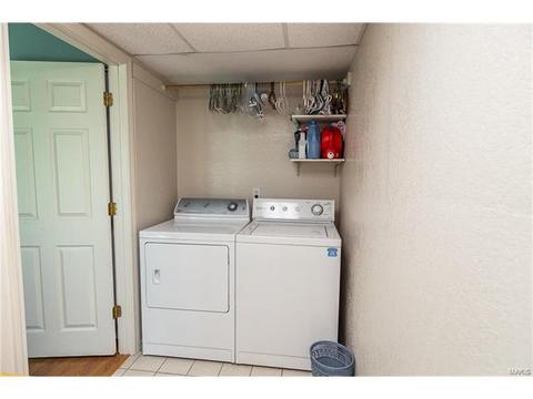 415 Wildbrier Dr, Ballwin, MO 63011 photo 29