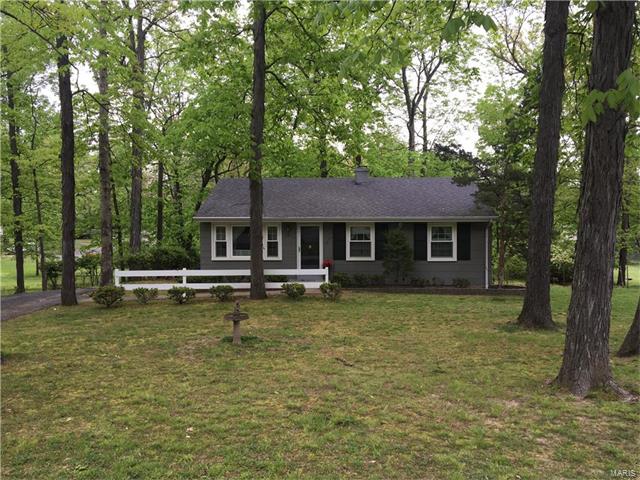 625 Nancy Pl, Ballwin, MO 63021 photo 1