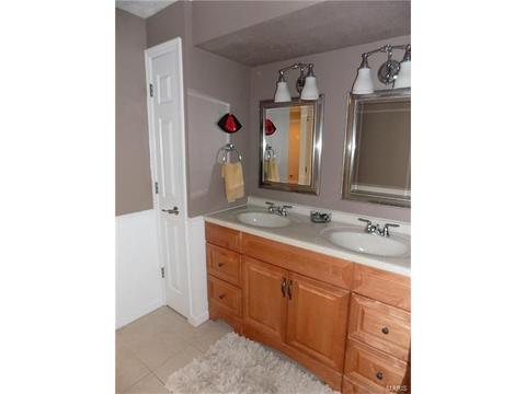 518 Oak Brg, Ballwin, MO 63021 photo 21