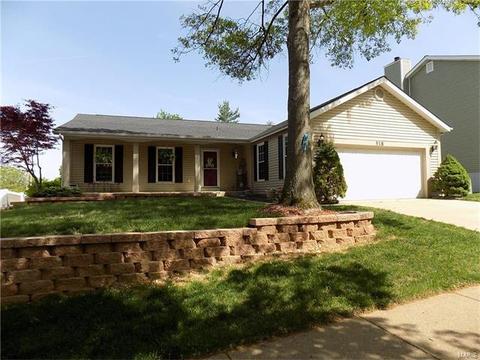 518 Oak Brg, Ballwin, MO 63021 photo 1