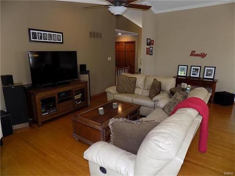 518 Oak Brg, Ballwin, MO 63021 photo 3