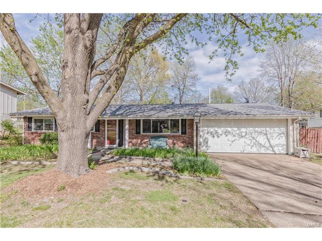 2 Timberleigh, Ballwin, MO 63021 photo 2