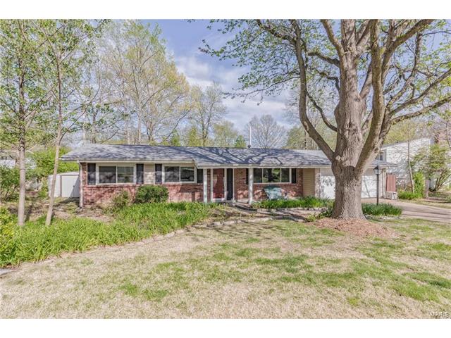 2 Timberleigh, Ballwin, MO 63021 photo 3
