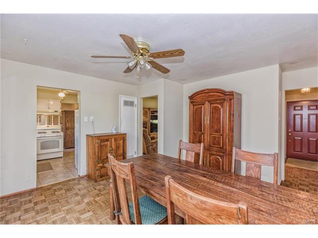 2 Timberleigh, Ballwin, MO 63021 photo 9