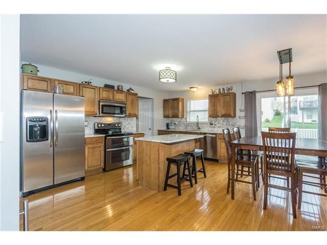 221 Spring Borough Dr, O'fallon, MO 63368 photo 18
