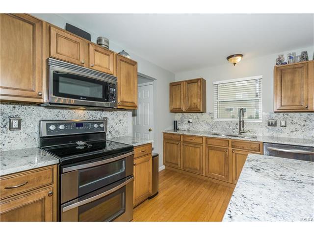 221 Spring Borough Dr, O'fallon, MO 63368 photo 15