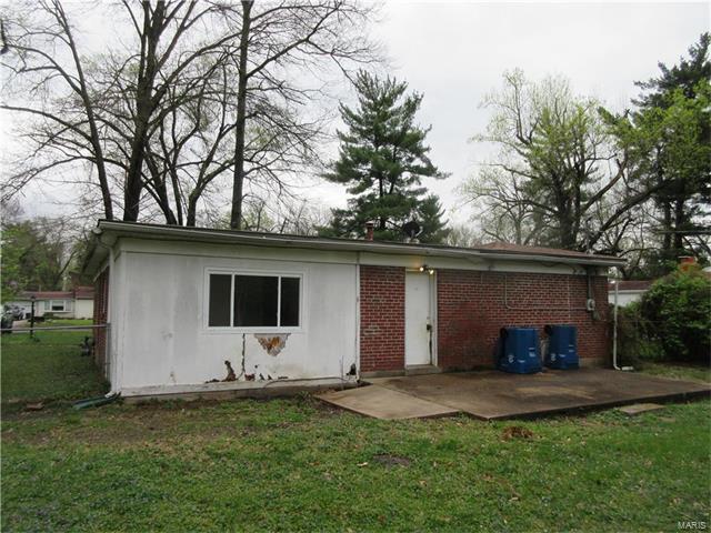 533 Ford Dr, Saint Louis, MO 63135 photo 10
