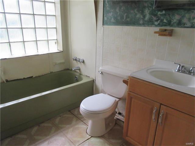 533 Ford Dr, Saint Louis, MO 63135 photo 8
