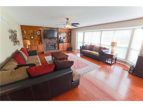 13047 Barrett Mdws, Ballwin, MO 63021 photo 10