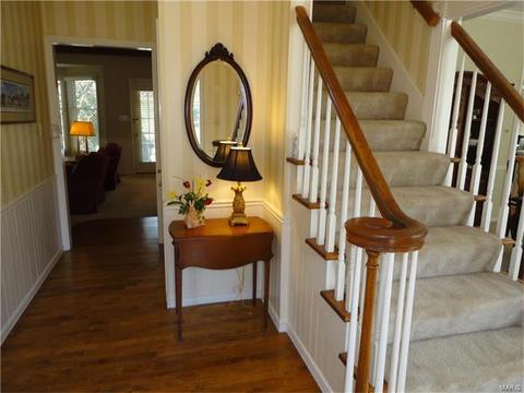 15915 Wetherburn Rd, Chesterfield, MO 63017 photo 4