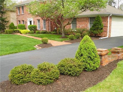 15915 Wetherburn Rd, Chesterfield, MO 63017 photo 2