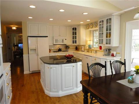 15915 Wetherburn Rd, Chesterfield, MO 63017 photo 12