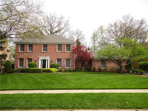 15915 Wetherburn Rd, Chesterfield, MO 63017 photo 1