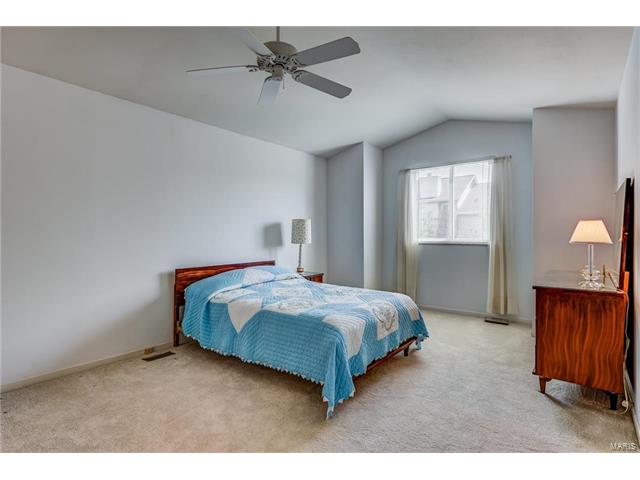 626 Sandy Smt, Ballwin, MO 63021 photo 22