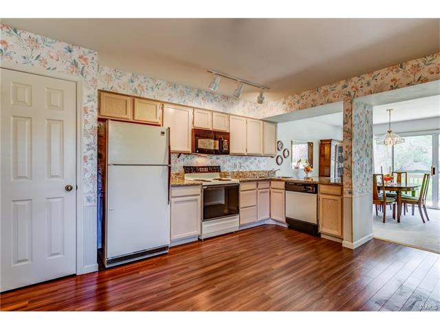 626 Sandy Smt, Ballwin, MO 63021 photo 16