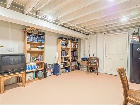 562 Spragues Mill Ct, Ballwin, MO 63011 photo 31