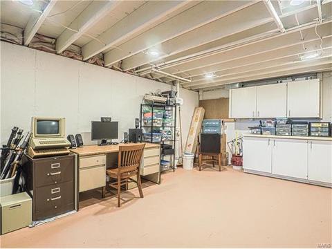 562 Spragues Mill Ct, Ballwin, MO 63011 photo 30