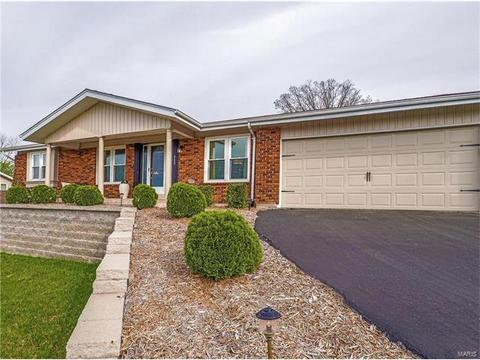 562 Spragues Mill Ct, Ballwin, MO 63011 photo 1