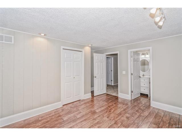 1325 Charing Cross Ln, Ballwin, MO 63021 photo 26