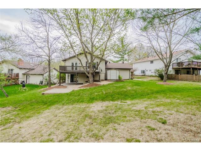 1325 Charing Cross Ln, Ballwin, MO 63021 photo 30