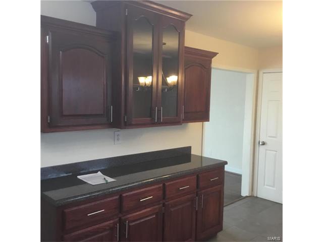 2405 Saint Robert, Saint Charles, MO 63301 photo 6