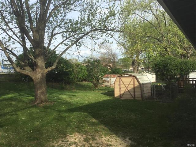 2405 Saint Robert, Saint Charles, MO 63301 photo 10