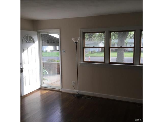 2405 Saint Robert, Saint Charles, MO 63301 photo 2
