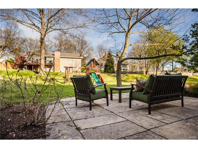 758 La Feil Dr, Ballwin, MO 63021 photo 17