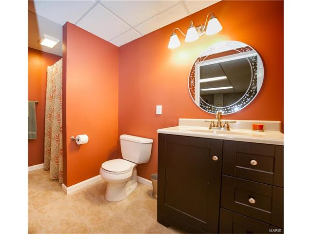 758 La Feil Dr, Ballwin, MO 63021 photo 14