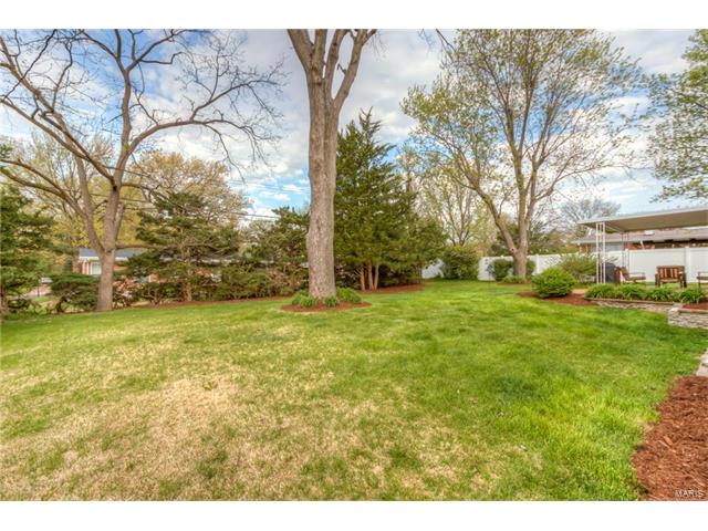 357 Sudbury Ln, Ballwin, MO 63011 photo 29