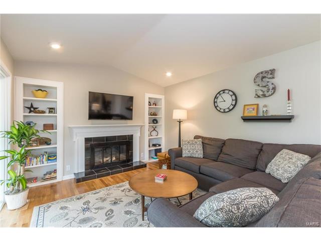 357 Sudbury Ln, Ballwin, MO 63011 photo 13