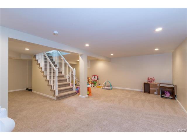 357 Sudbury Ln, Ballwin, MO 63011 photo 22