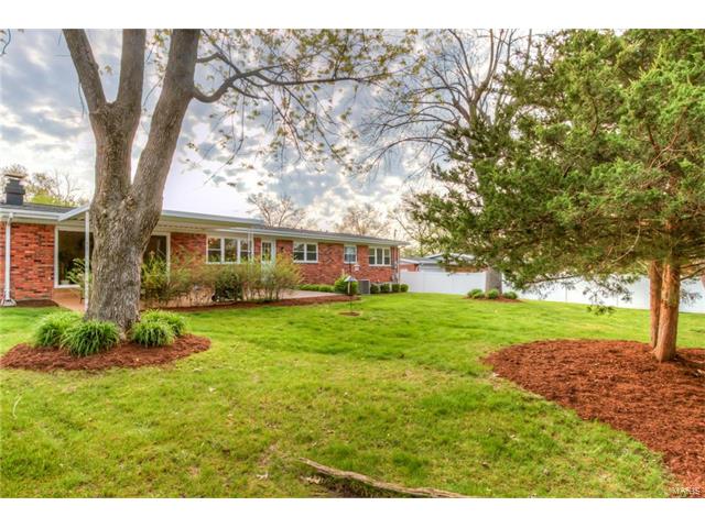 357 Sudbury Ln, Ballwin, MO 63011 photo 31