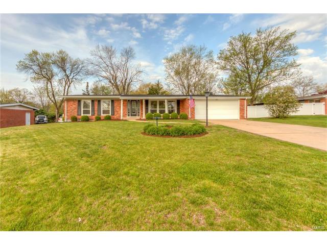 357 Sudbury Ln, Ballwin, MO 63011 photo 1