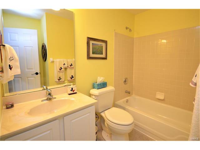 616 Hawk Run Dr, O'fallon, MO 63368 photo 10