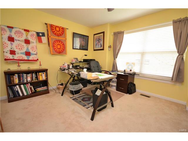 616 Hawk Run Dr, O'fallon, MO 63368 photo 9