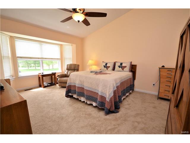 616 Hawk Run Dr, O'fallon, MO 63368 photo 11