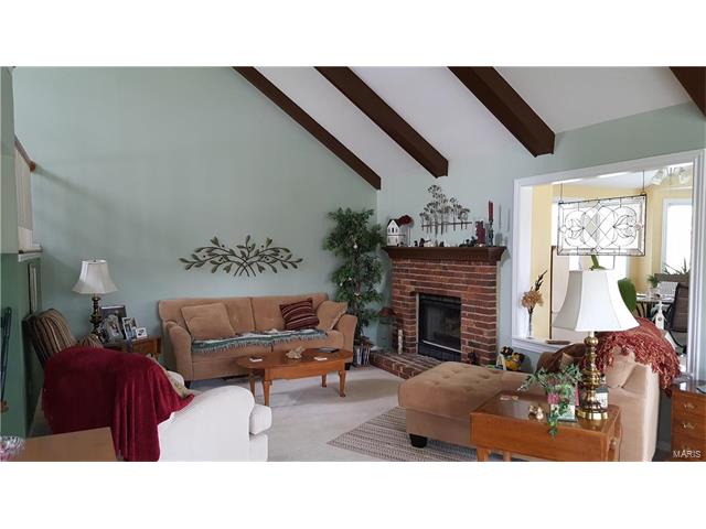 531 Audubon Pl, Ballwin, MO 63021 photo 4