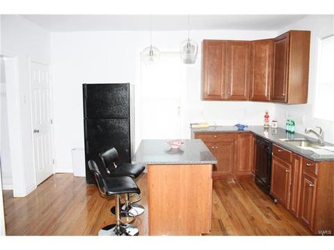6752 Schofield Pl, Saint Louis, MO 63133 photo 3