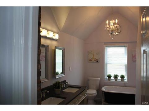 6752 Schofield Pl, Saint Louis, MO 63133 photo 13
