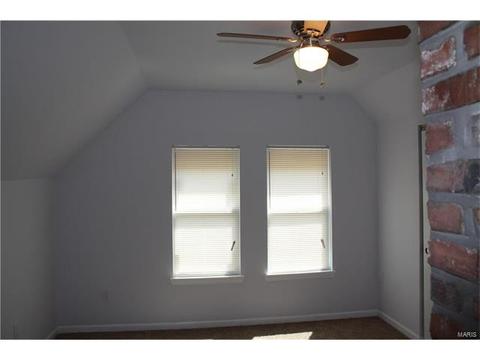 6752 Schofield Pl, Saint Louis, MO 63133 photo 16