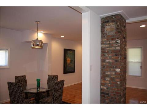 6752 Schofield Pl, Saint Louis, MO 63133 photo 7