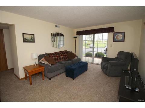 2 Berview Cir #E, Saint Louis, MO 63129 photo 2