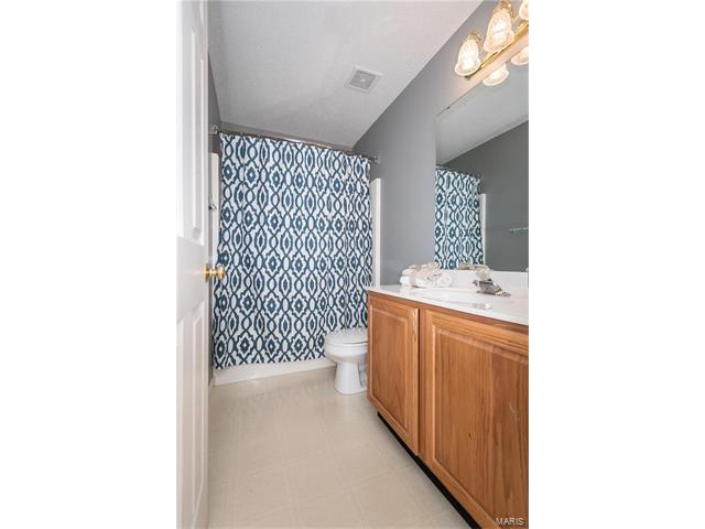 2256 Quaint Cottage Dr, O'fallon, MO 63368 photo 32